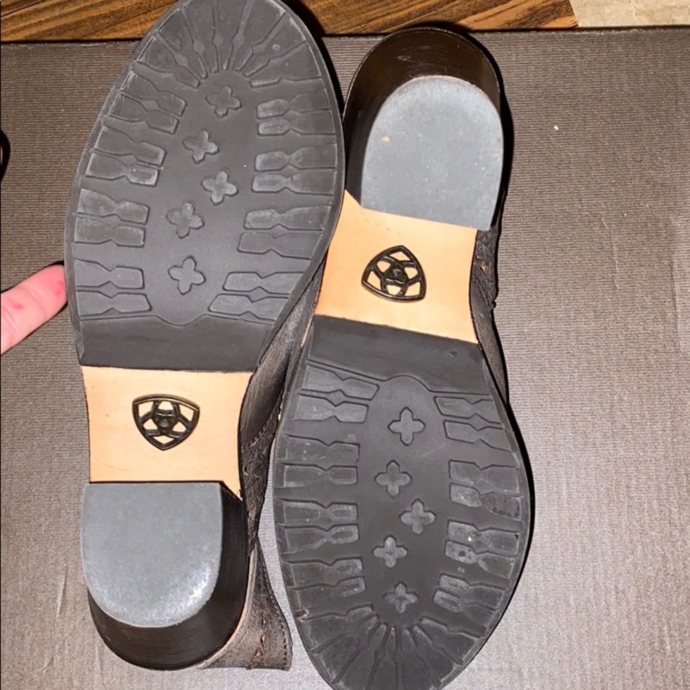 🌸 Ariat size 7 - Picture 3 of 4